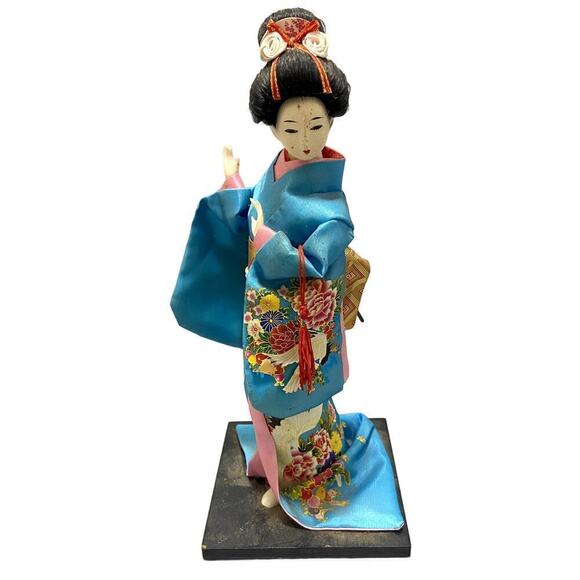Japanese Geisha Silk Kimono Girl Doll Figurine 12" - Picture 1 of 10